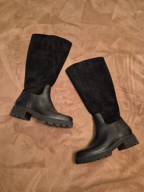 Vionic Black Mid-Calf Women's Boots Size 8.5, Water Resistant And Chunky Heel